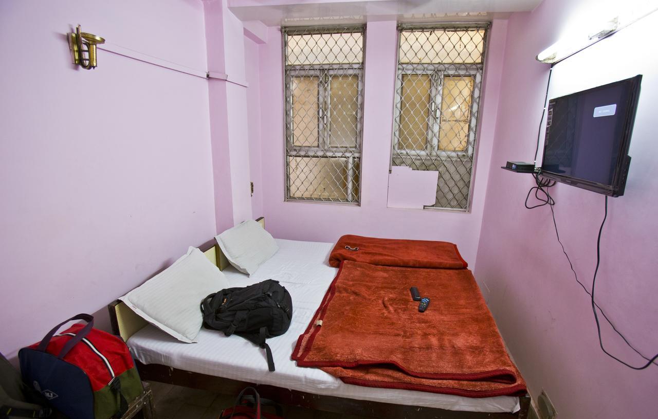Hotel Namaskar 2*